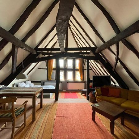 Historische Ferienwohnung Mit Kamin In Lich Екстериор снимка