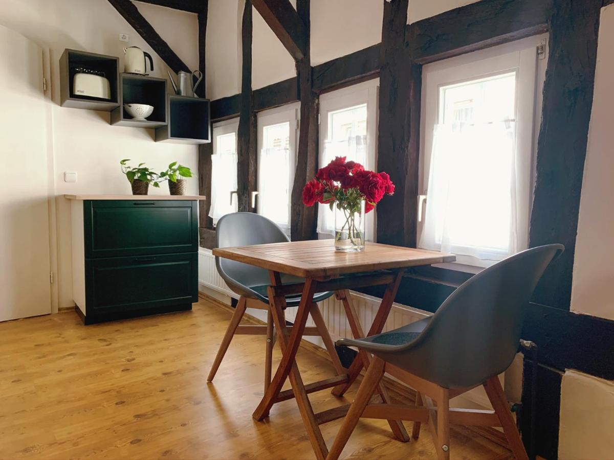 Historische Ferienwohnung Mit Kamin In Lich Екстериор снимка